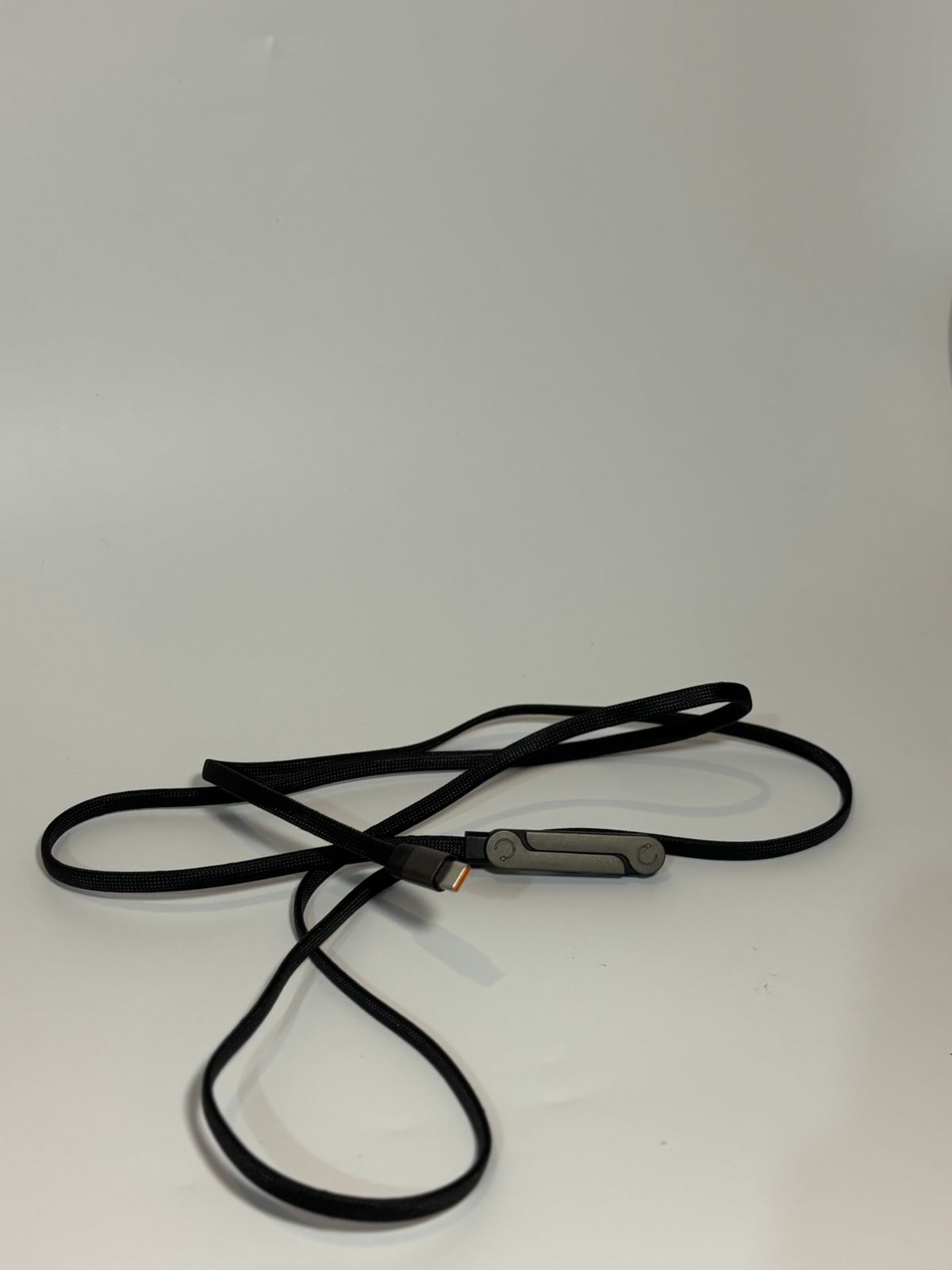 2 in 1 Invisible Holder charger cable